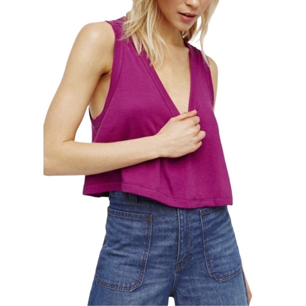 Free People Bring It Cropped‎ Magenta Tank Top Size Medium Women